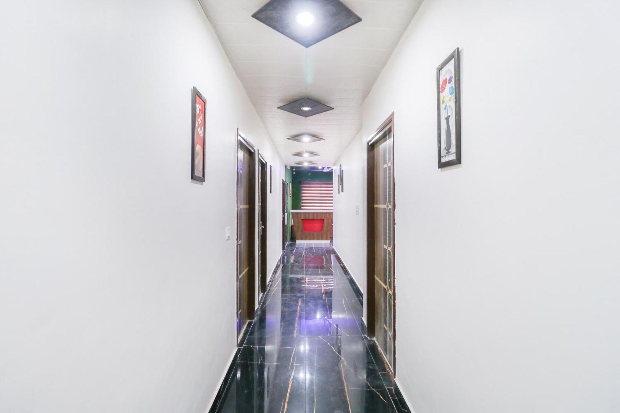 Oyo Flagship Hotel Ambani Zirakpur Buitenkant foto